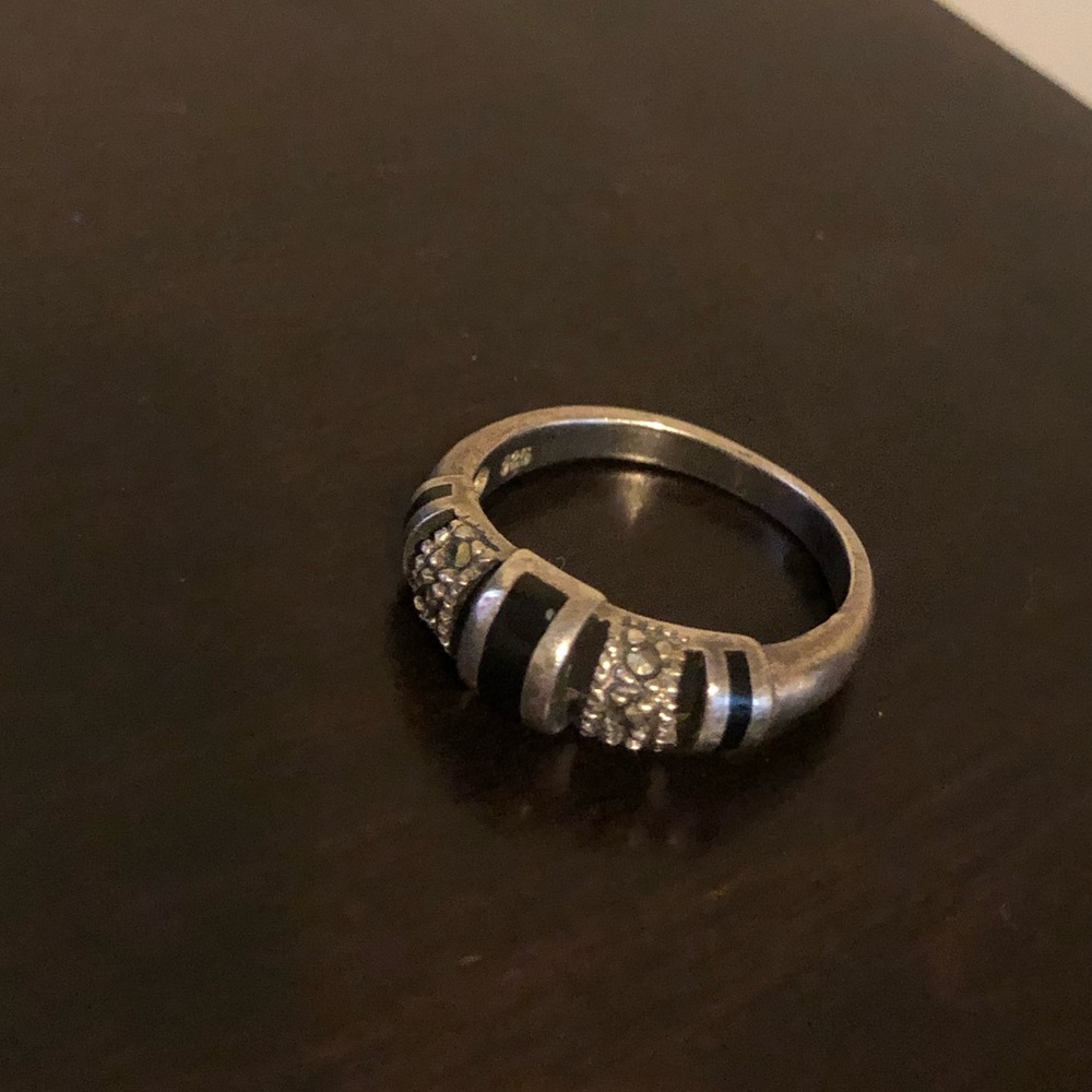 925 Sterling Silver Onyx & Marcasite Band Ring | Vintage Statement Ring | Size 6 - Picture 2 of 6